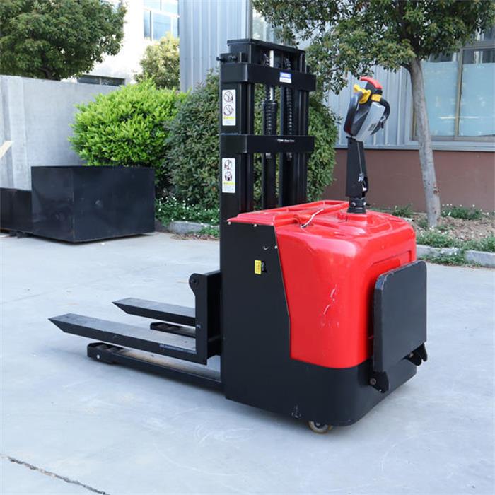 1500KG Electric Stacker