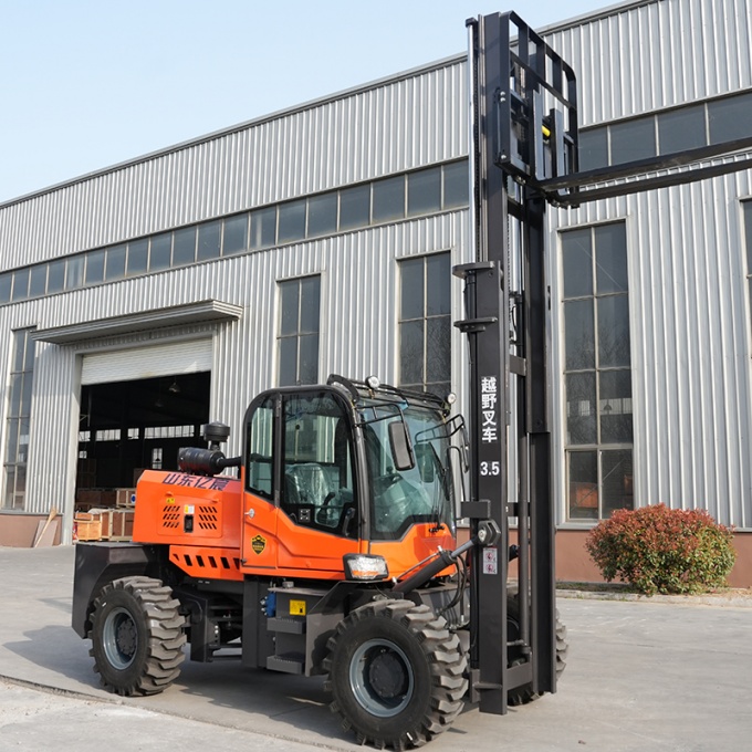 Rough terrain forklift 3.5 ton
