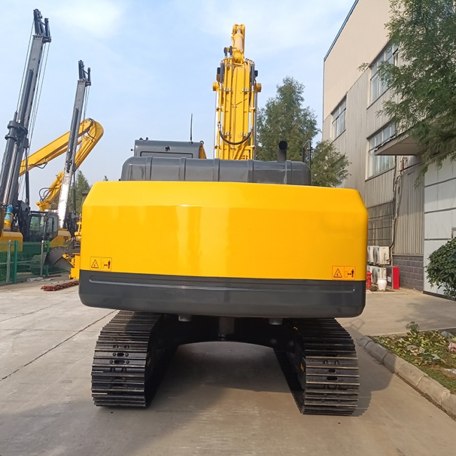 Chinesischer Bagger