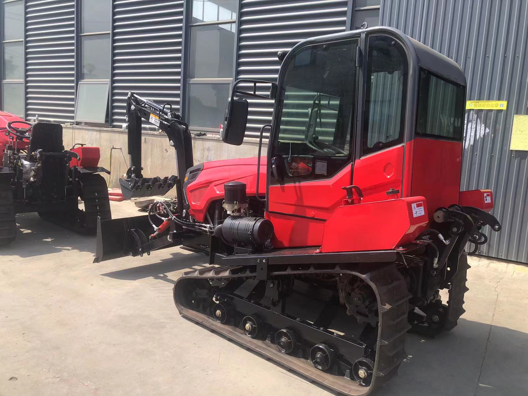 Crawler type rotary tiller with cab