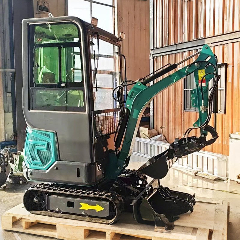 YC-12 1.2 ton mini excavator shipped in wooden crate