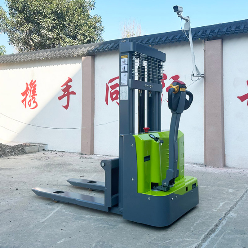 1.5 Ton Electric Stacker