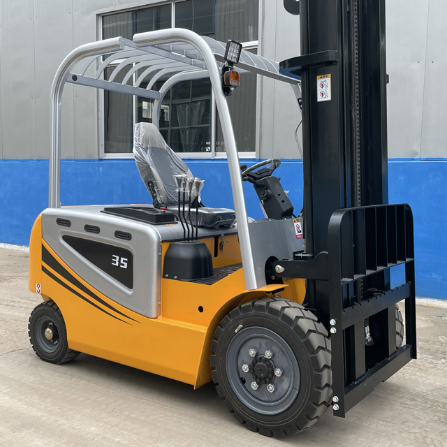 Xe nâng điện 3.5 tấn