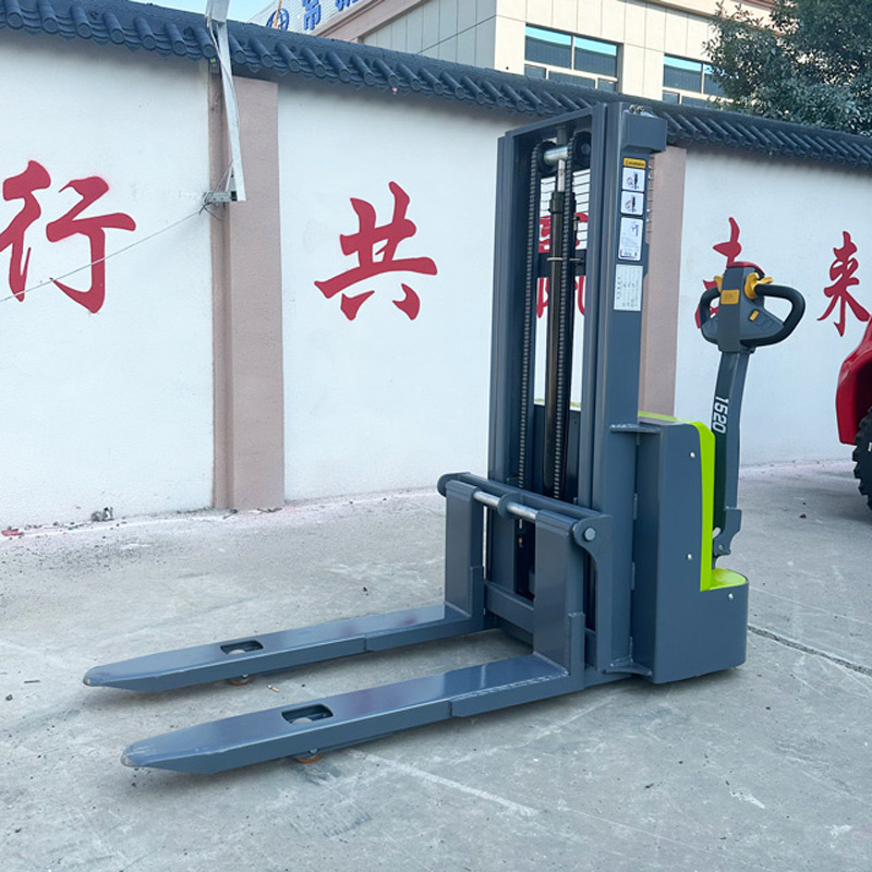1.5 Ton Electric Stacker 1.5 Ton Electric Stacker
