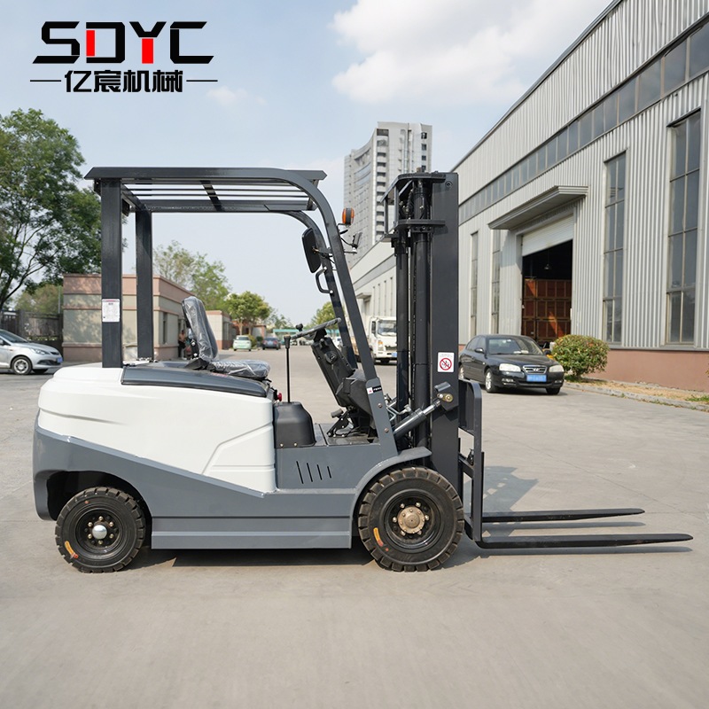 Xe nâng điện 2,5 tấn mới