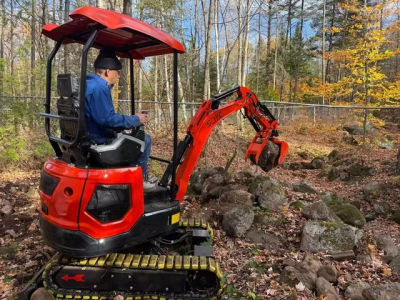 Máy xúc mini 1,8 tấn