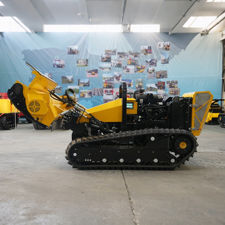 Crawler type remote-controlled hydraulic platform lawn mower