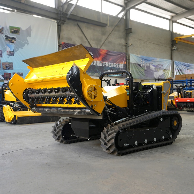Crawler type remote-controlled hydraulic platform lawn mower