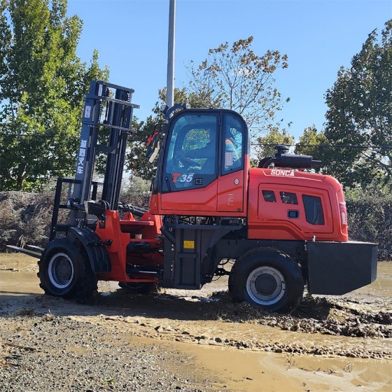 3.5 T High-end Rough Terrain Forklift
